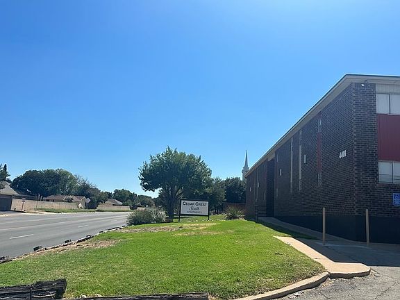 2nd image of 4401 Southwest Blvd