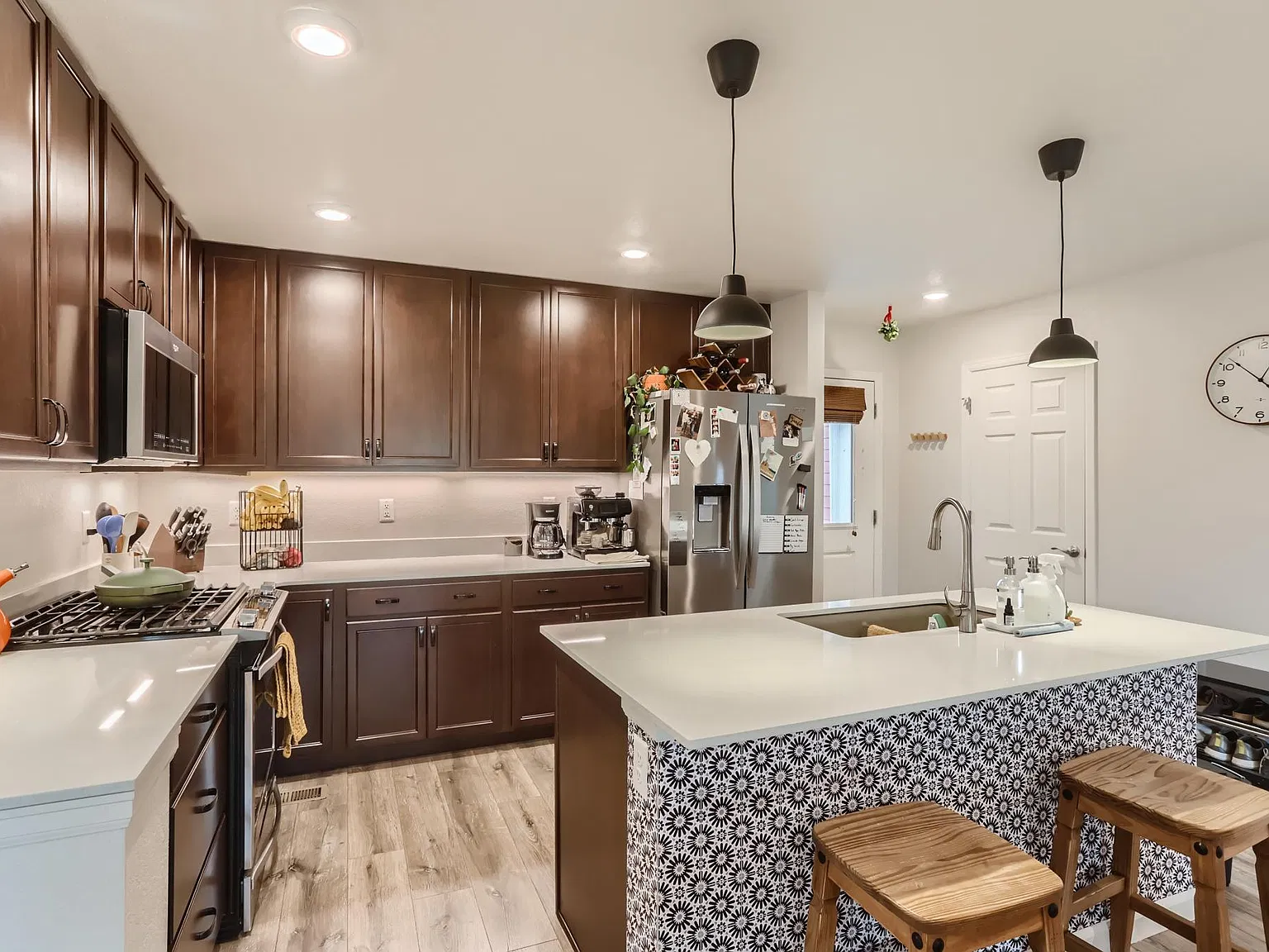 2 bed, 1304 sqft, $2,900 — Photo 3