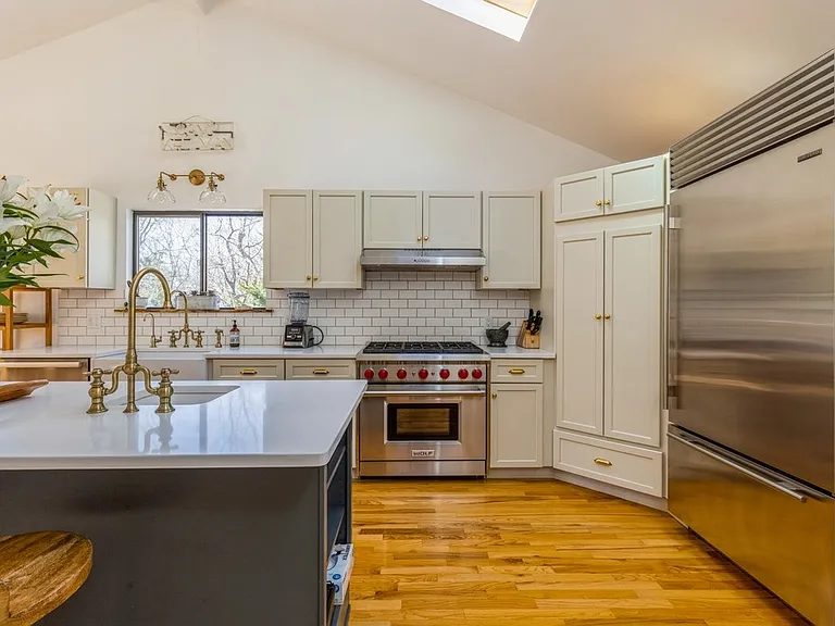 213 Treescape Dr — Photo 6