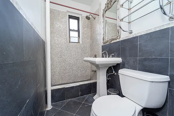 Rented by Modern Spaces | media 18