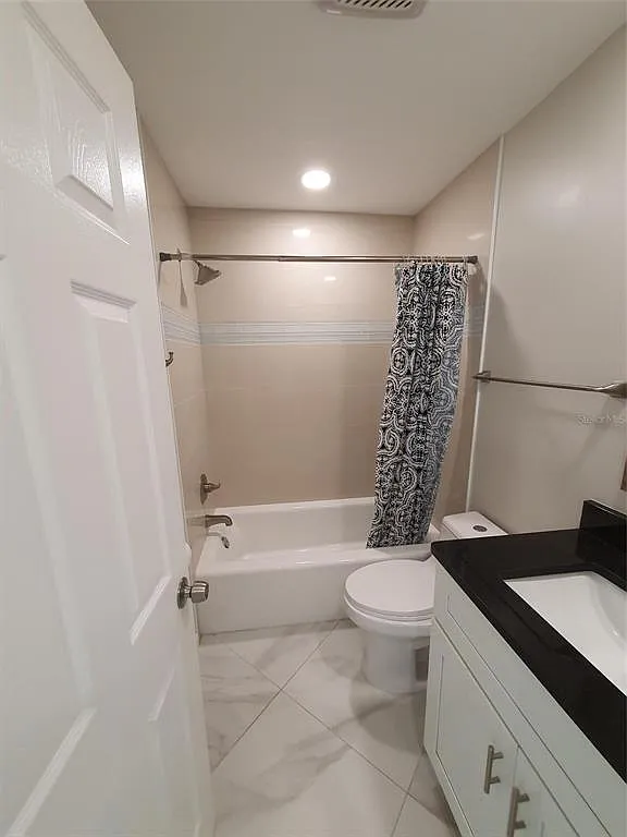 2 bed, 2.0 bath, 1000 sqft, $1,950 — Photo 4