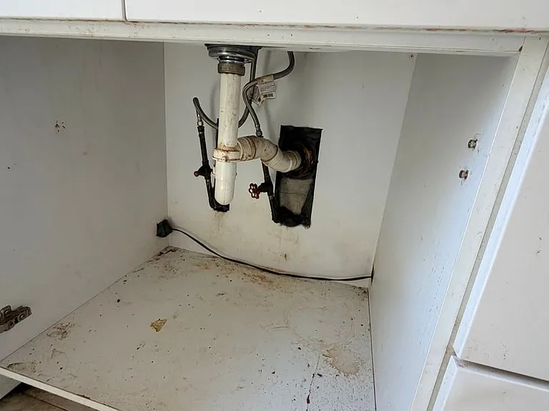 Parkside Apartments — Photo 10