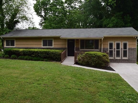 2nd image of 3619 Southwood Dr