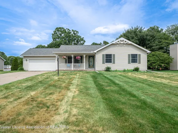 1065 Eaton Green Dr, Charlotte, MI 48813