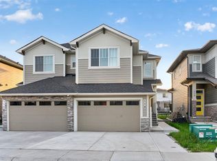 114 E Southshore Ct, Chestermere, AB T1X2S2