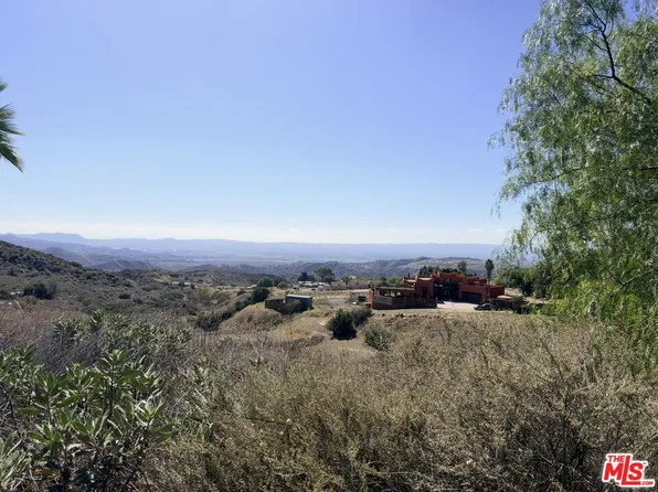 1307 Kagel Canyon Rd, Sylmar, CA 91342