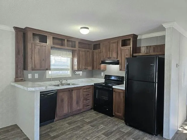 1 bed, 1.0 bath, 704 sqft, $1,575 — Photo 2