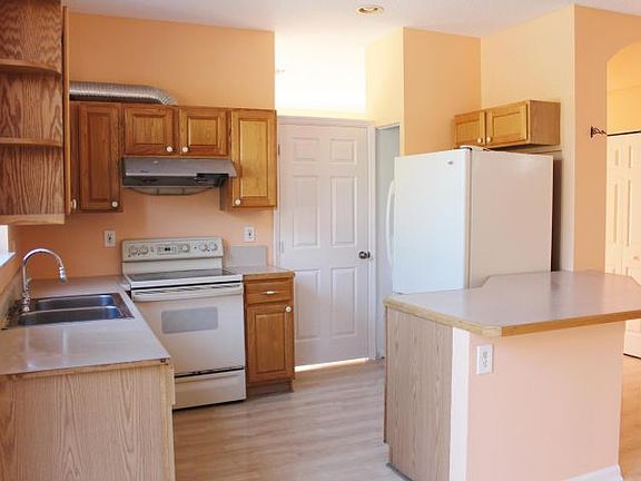 4th image of 6137 Savannah Way