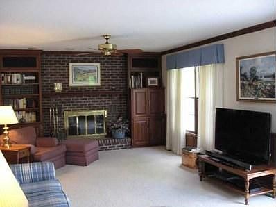 3rd image of 739 McKinley Dr