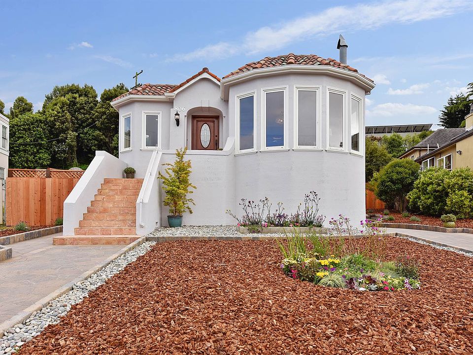 1st image of 806 Urbano Dr