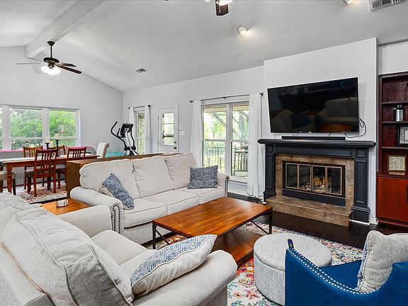 3rd image of 1613 Flint Ct