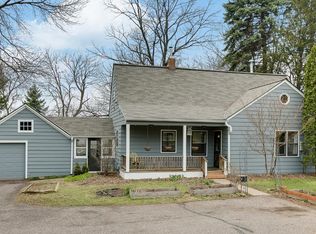 1811 Victoria Rd S, Mendota Heights, MN 55118