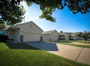 924 N Cedar Point Cir, Rose Hill, KS 67133