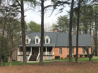 8500 Winding Hill Dr, Stokesdale, NC 27357