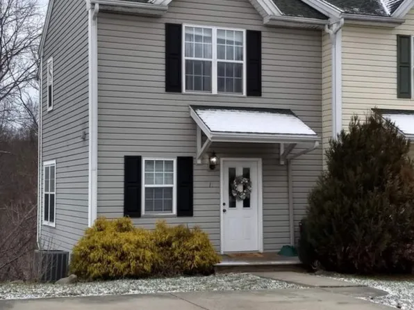 15 Westfield Pl, Athens, OH 45701