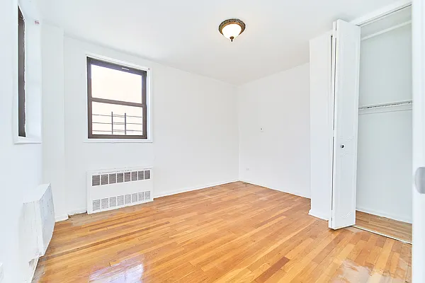 Sold by Compass | media 5