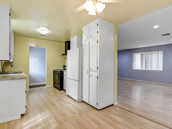 5th image of 2192 Corona Ave