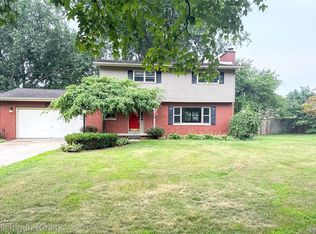 4609 W Wackerly St, Midland, MI 48640