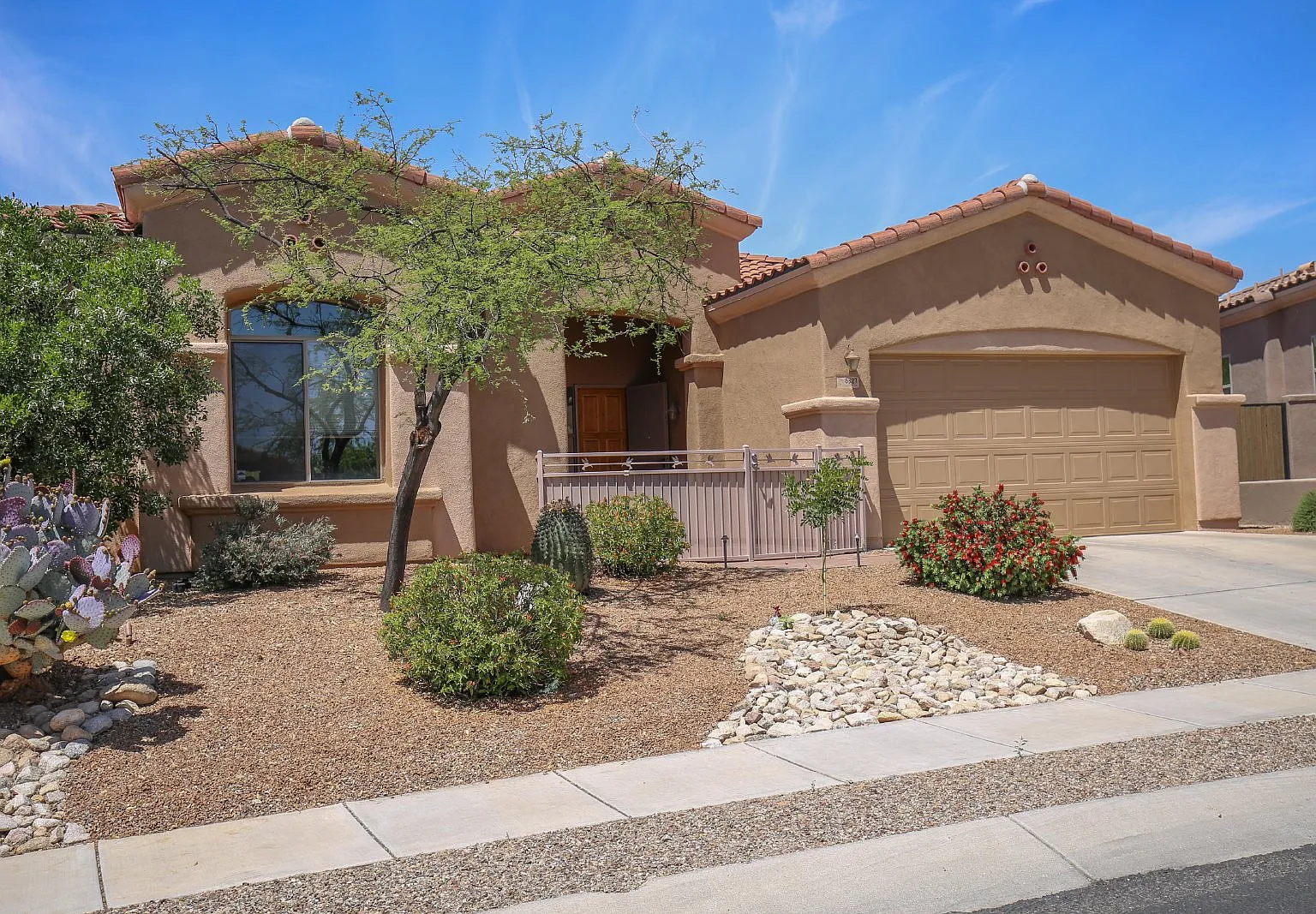 3 bed, 2.5 bath, 2461 sqft, $3,650 — Photo 1