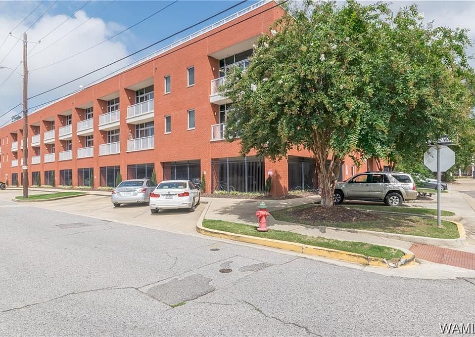 1st image of 1510 9th St Unit 212