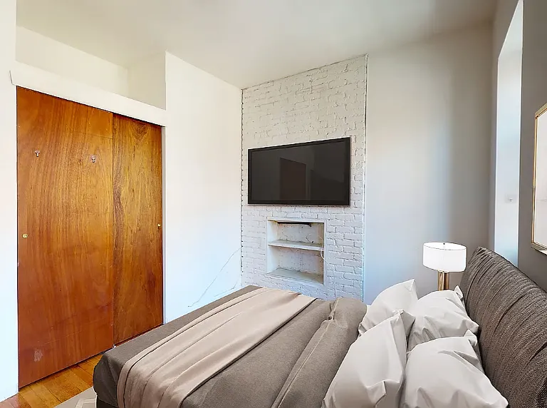 349 E 82nd St #5FE — Photo 5