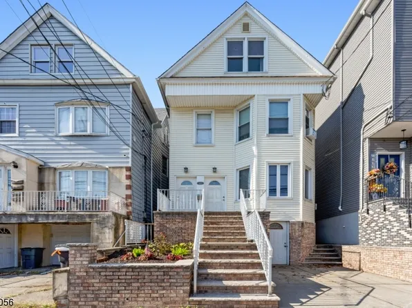 663 Avenue, Bayonne City, NJ 07002