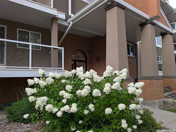 3rd image of 921 Main Street E #204