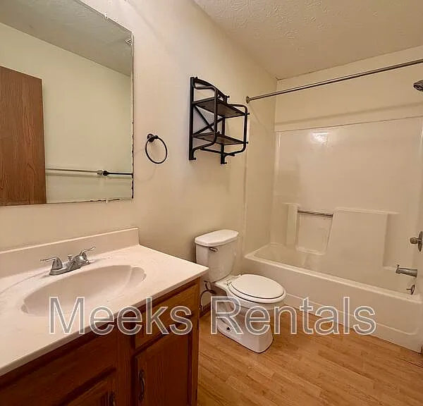 Sigler Townhomes — Photo 10