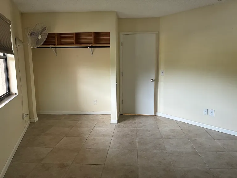1999 NE Collins Cir #100 — Photo 26
