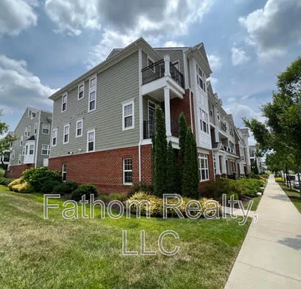 3930 Liesfeld Pl — Photo 2