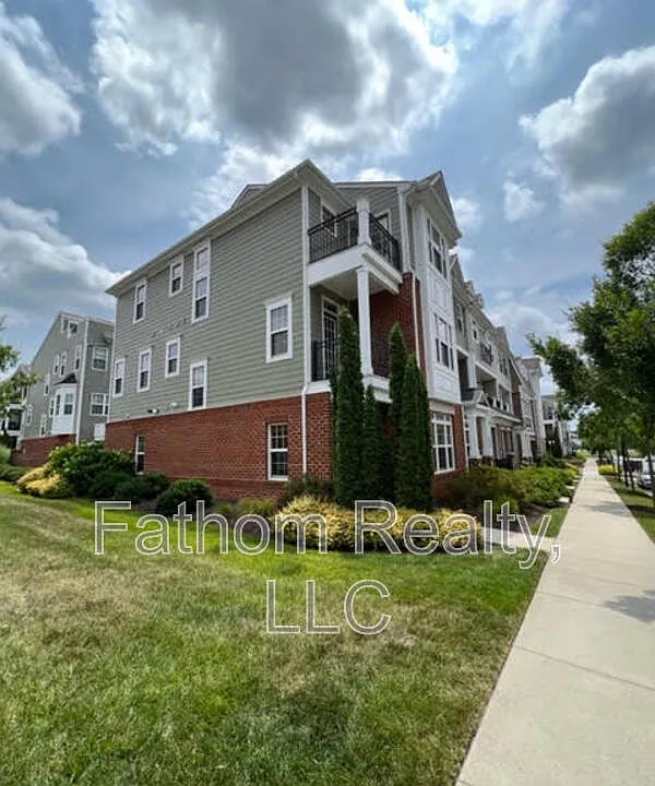 3930 Liesfeld Pl