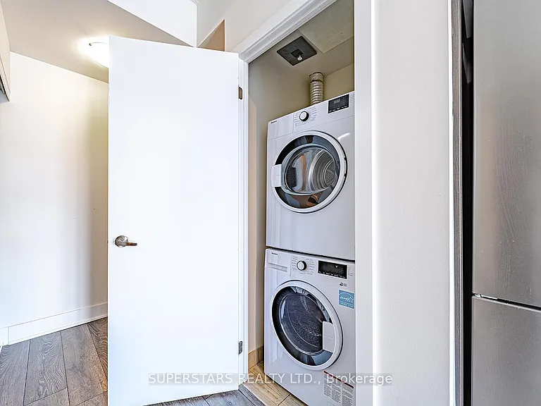 188 Fairview Mall Dr #2216 — Photo 13