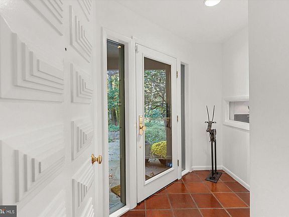 4th image of 7313 Brookstone Ct