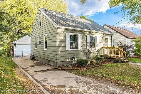 712 Maryland Ave — Photo 1