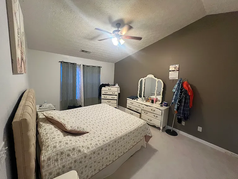 1467 Ivey Pointe Dr — Photo 9