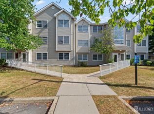 412 Edpas Rd, New Brunswick, NJ 08901