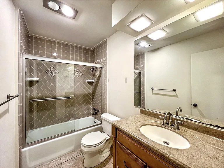 8305 Greenslope Dr — Photo 25