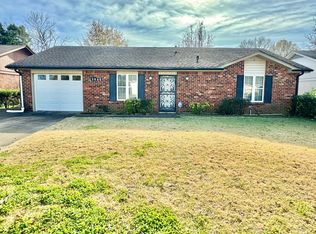 6301 Leamont Dr, Millington, TN 38053