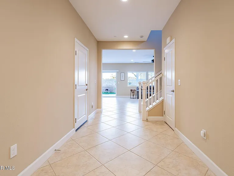7116 Baneberry Ave — Photo 2