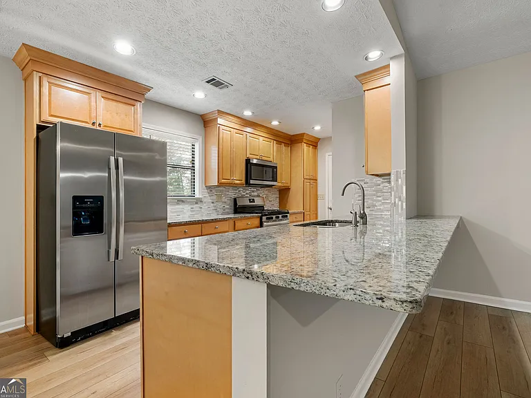 503 Waterwood Bnd — Photo 9