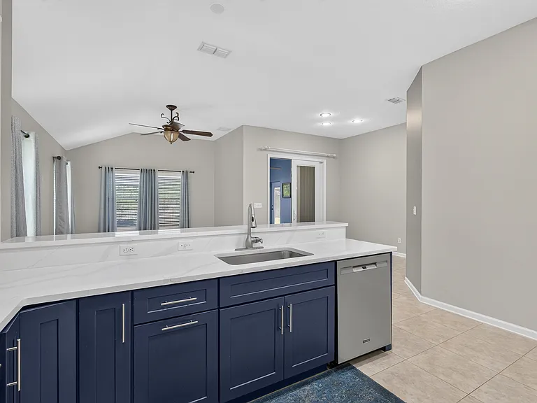 73 Durango Dr — Photo 19