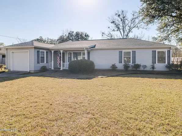435 3rd St, Gulfport, MS 39507