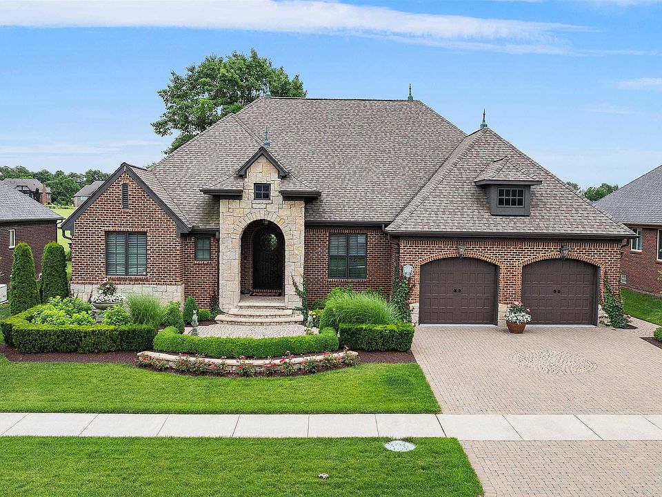 1st image of 62580 Sawgrass Dr #16