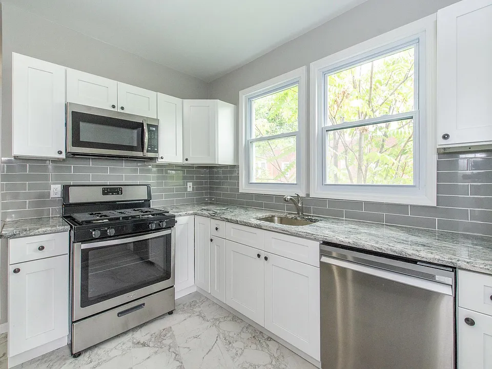 219 Hillside Ave #7