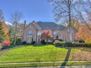 19916 River Falls Dr, Davidson, NC 28036