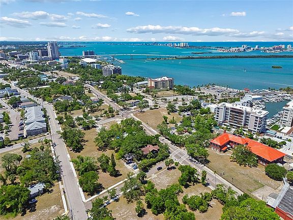 5th image of 809 N Fort Harrison Ave Lot 2