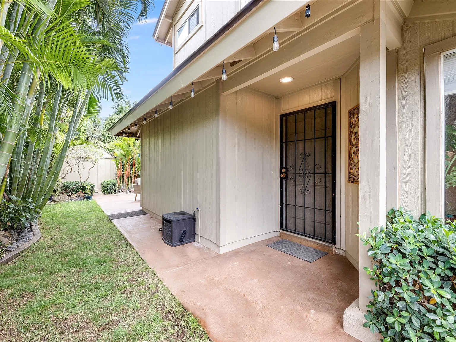 4 bed, 1335 sqft, $3,600 — Photo 2