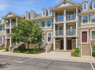 1091 Beaver Run, Troy, MI 48083