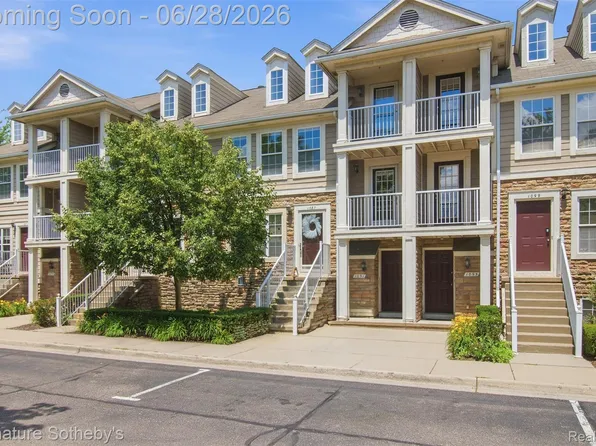 1091 Beaver Run, Troy, MI 48083