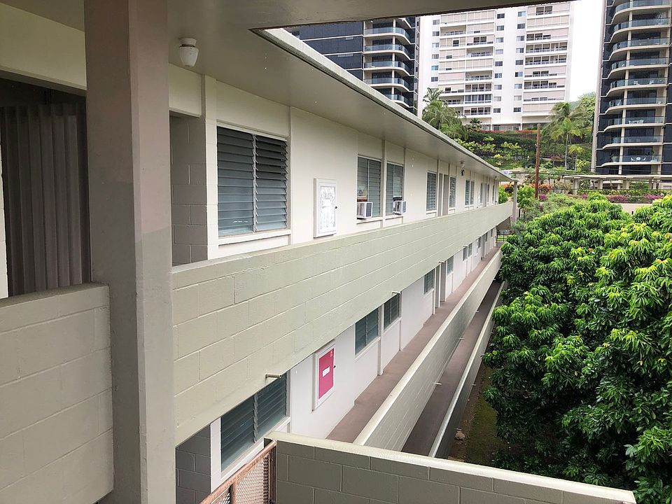 1st image of 1584 Thurston Ave APT 305